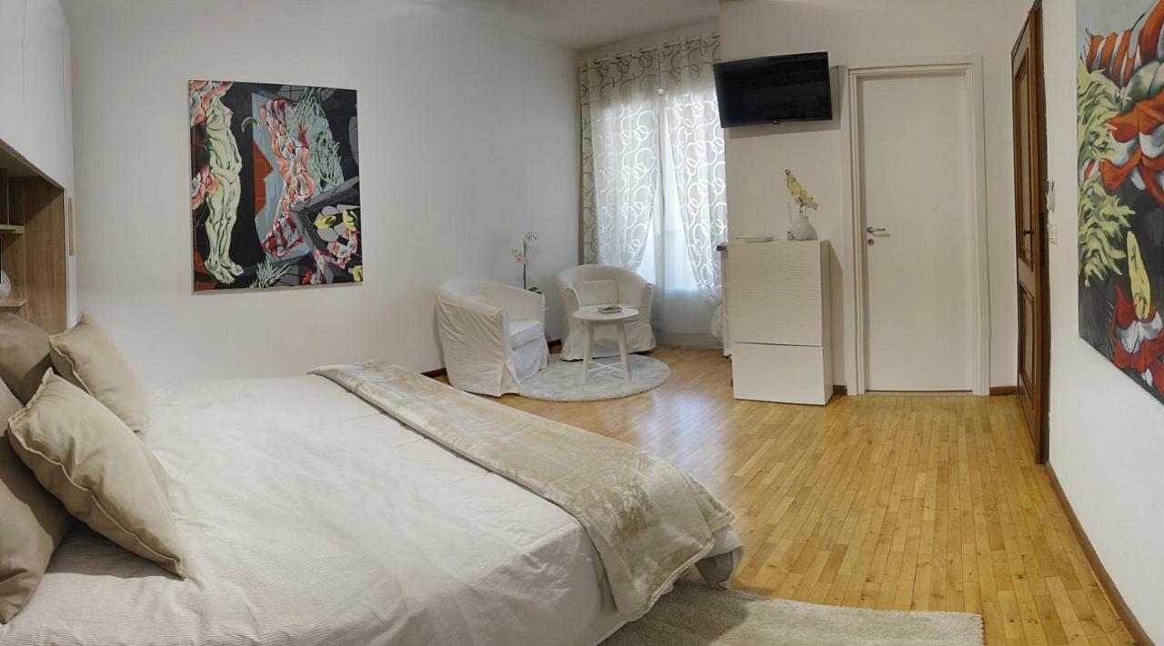 Biancavilla B&B Brescia Bagian luar foto