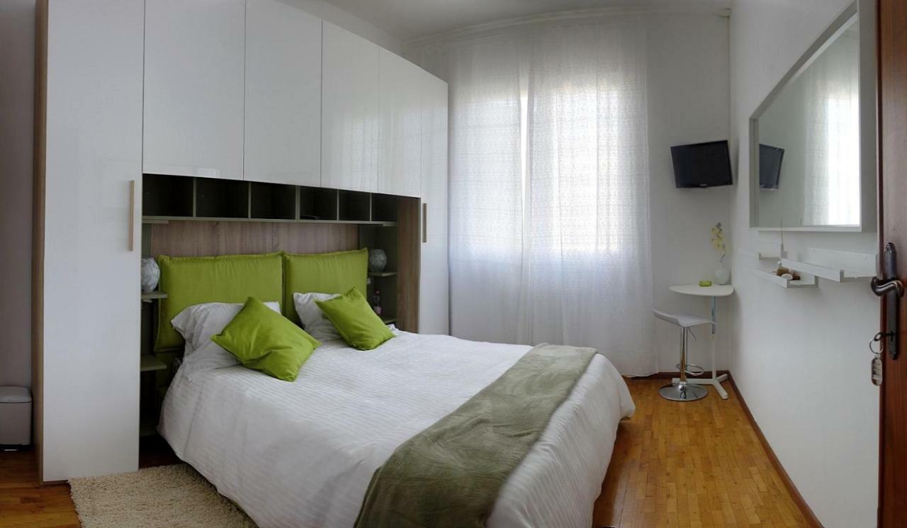 Biancavilla B&B Brescia Bagian luar foto